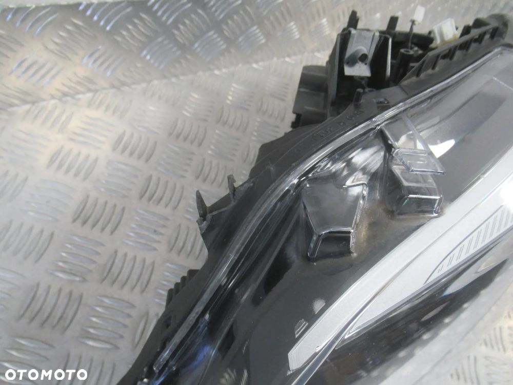 LAMPA PRZEDNIA PRZÓD PRAWA LEWA BMW 2 F22 LIFT 2017-2021 - 28