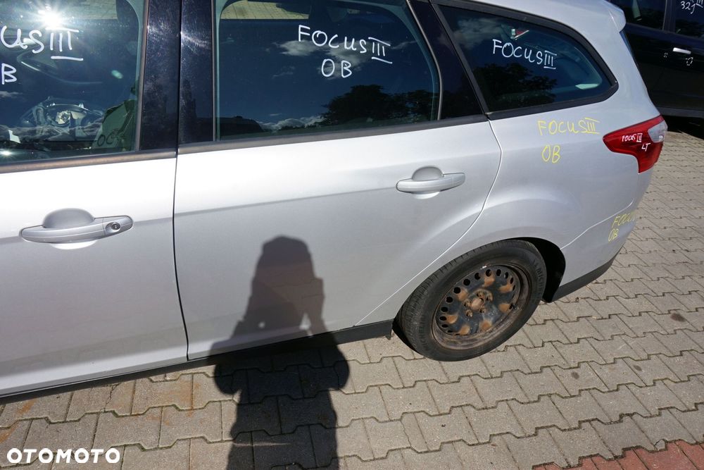 DRZWI TYLNE PRAWE FOCUS III MK3 KOMBI 0B OB  SREBRNY FORD 2010-2014 - 4