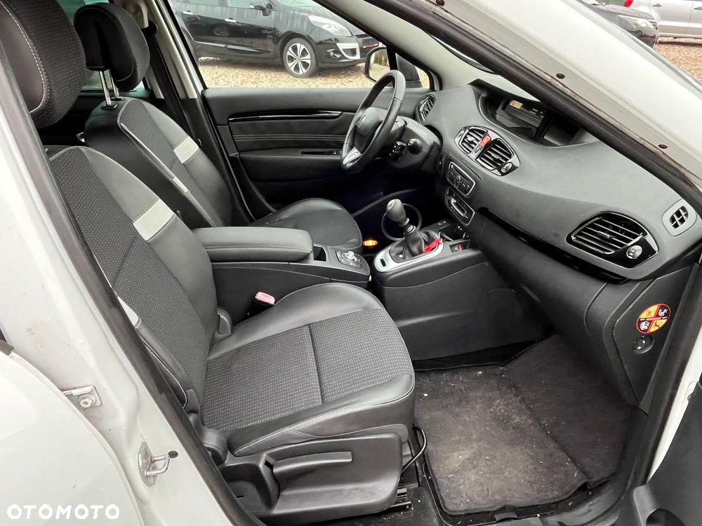 Renault Scenic TCe 130 Dynamique - 9