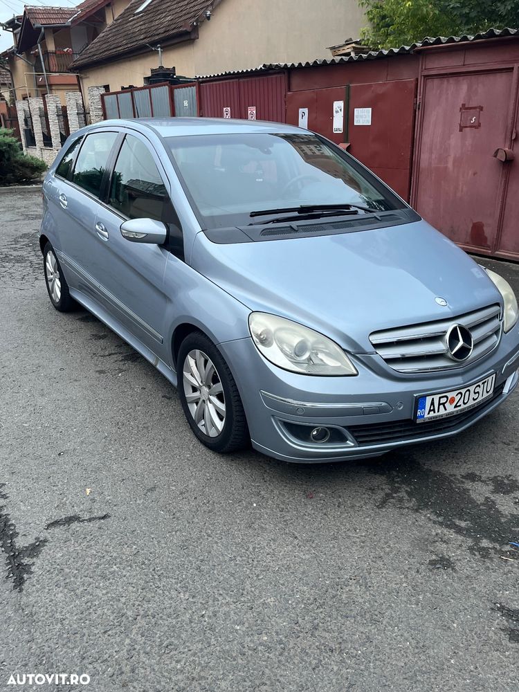 Mercedes-Benz B - 4