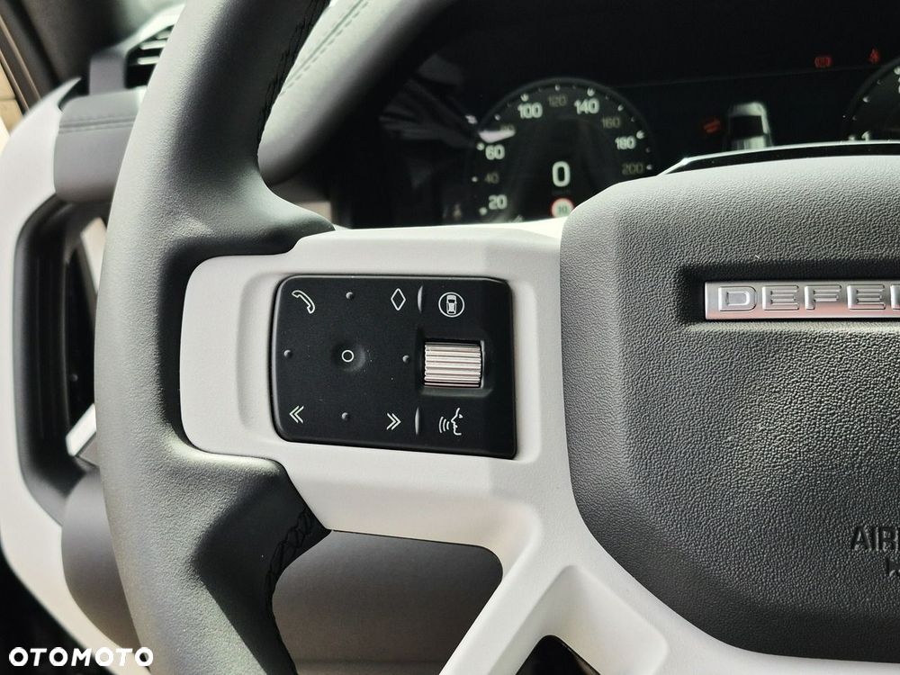 Land Rover Defender 110 D200 S - 30