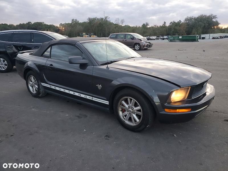 Ford Mustang 4.0 V6 - 5