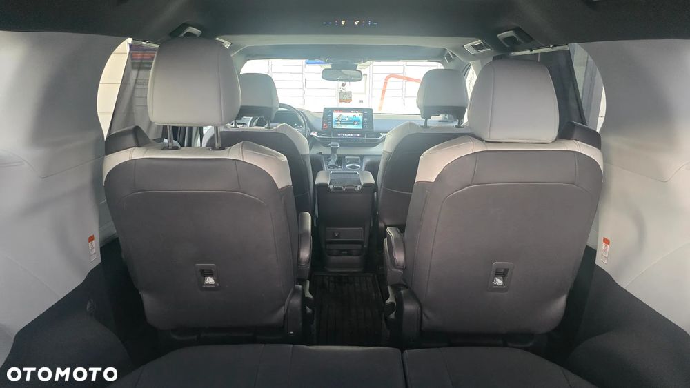 Toyota Sienna - 20