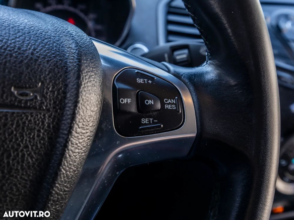 Ford EcoSport 1.0 EcoBoost TREND - 17