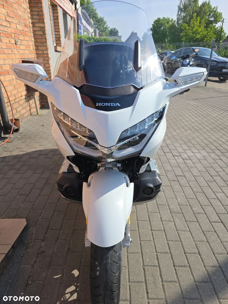 Honda GL - 8