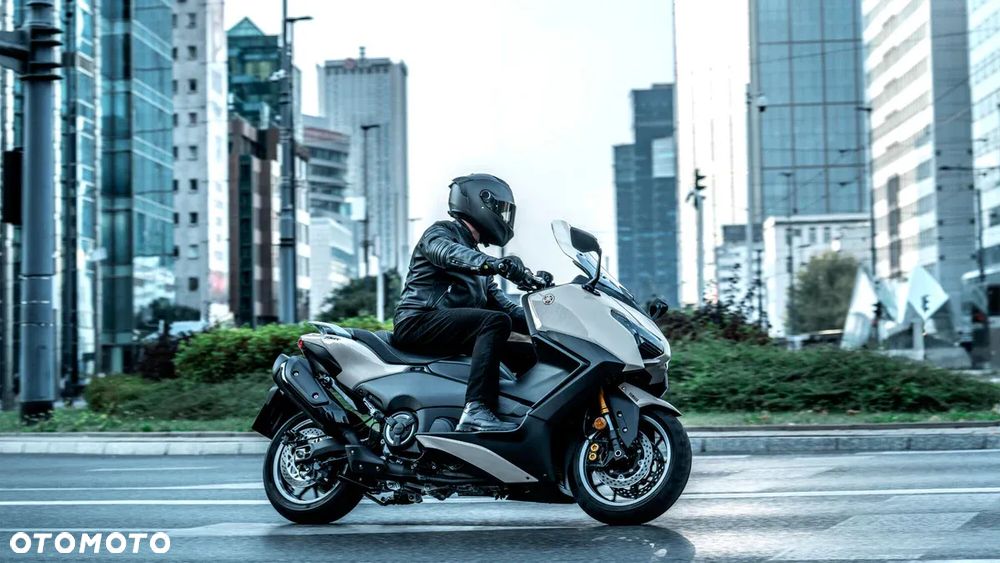 Yamaha Tmax - 2