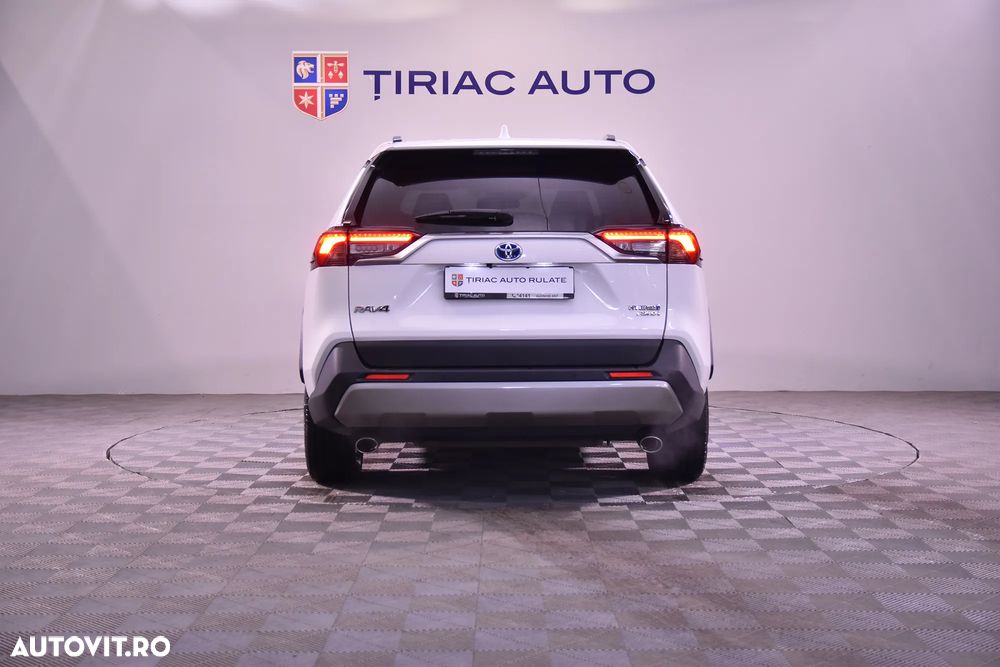 Toyota RAV4 - 4