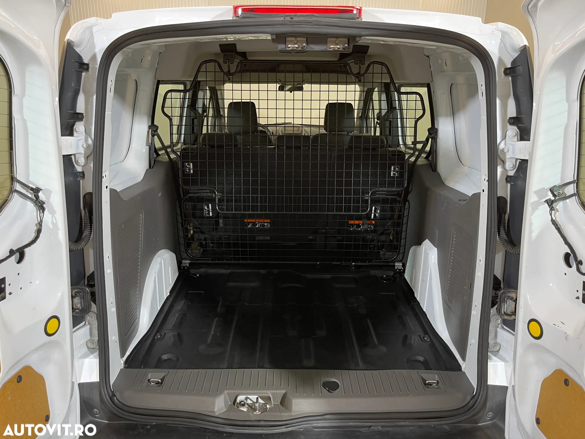 Ford Transit Connect 1.5 EcoBlue 100CP 6MT Kombi Commercial L2 Trend - 13