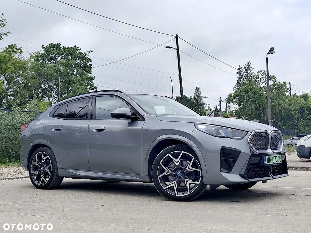 BMW iX2 xDrive30 66.5kWh M Sport Edition - 4