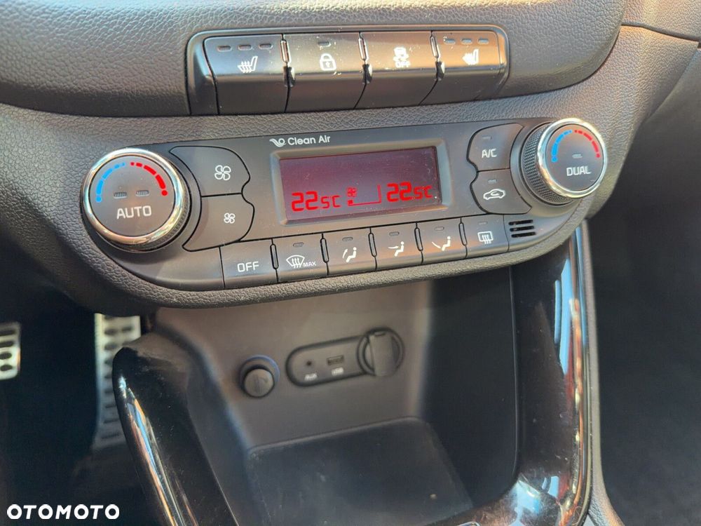 Kia Ceed 1.6 T-GDI GT - 19