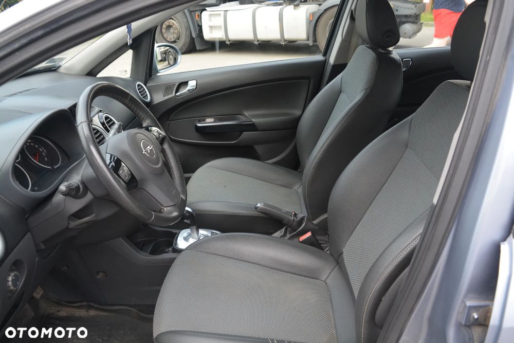 Opel Corsa 1.3 CDTI Cosmo EasyTronic - 11
