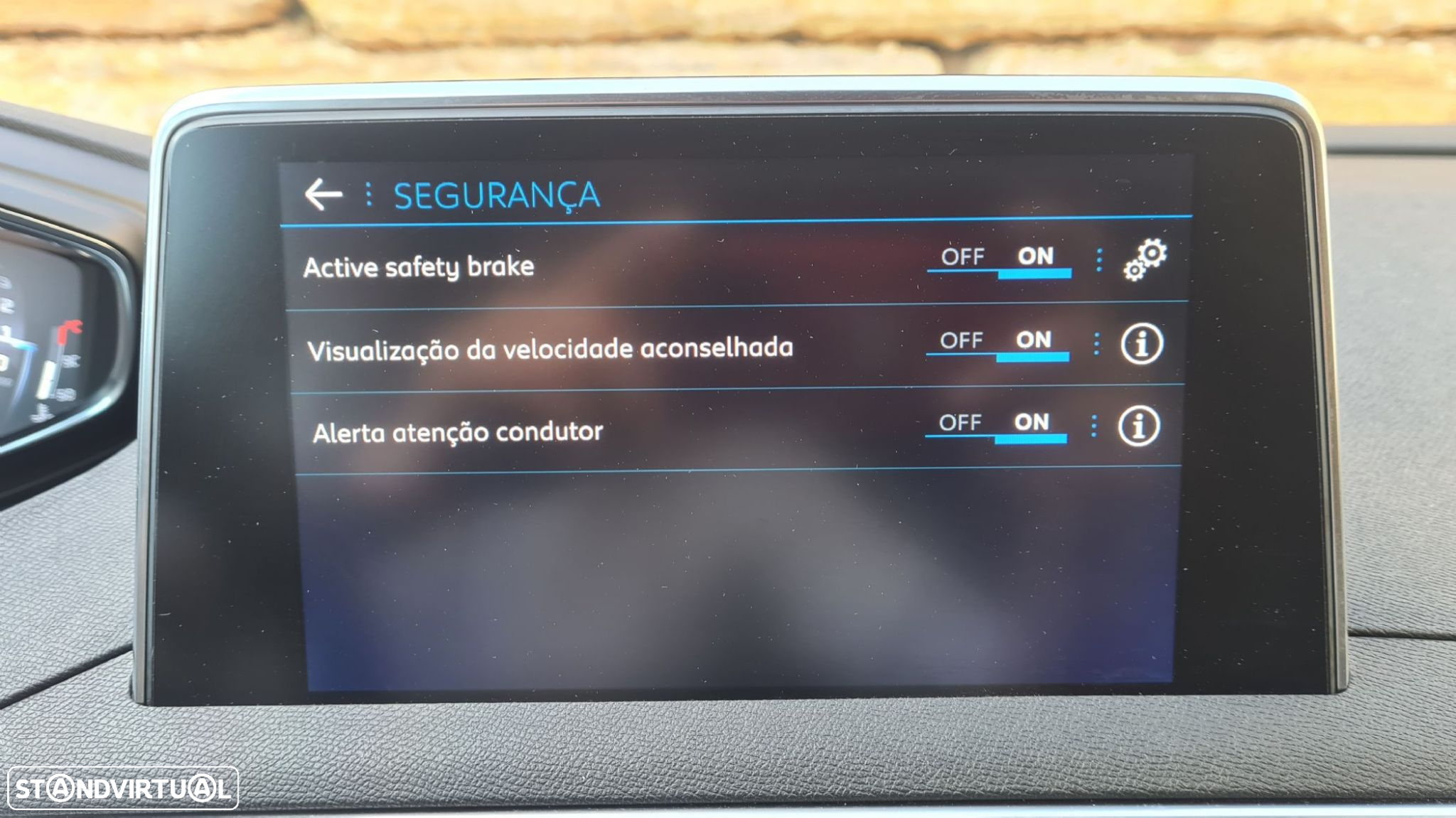 Peugeot 5008 1.5 BlueHDi Allure EAT8 - 28