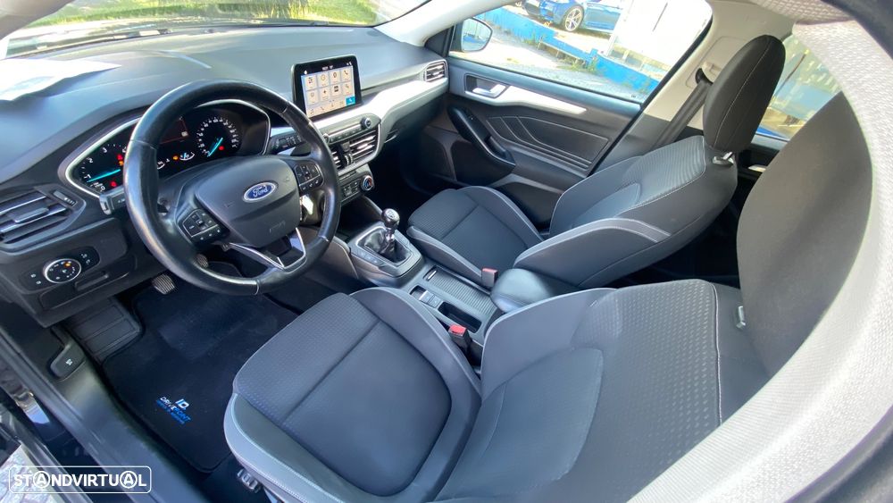 Ford Focus SW 1.5 TDCi EcoBlue Titanium - 19