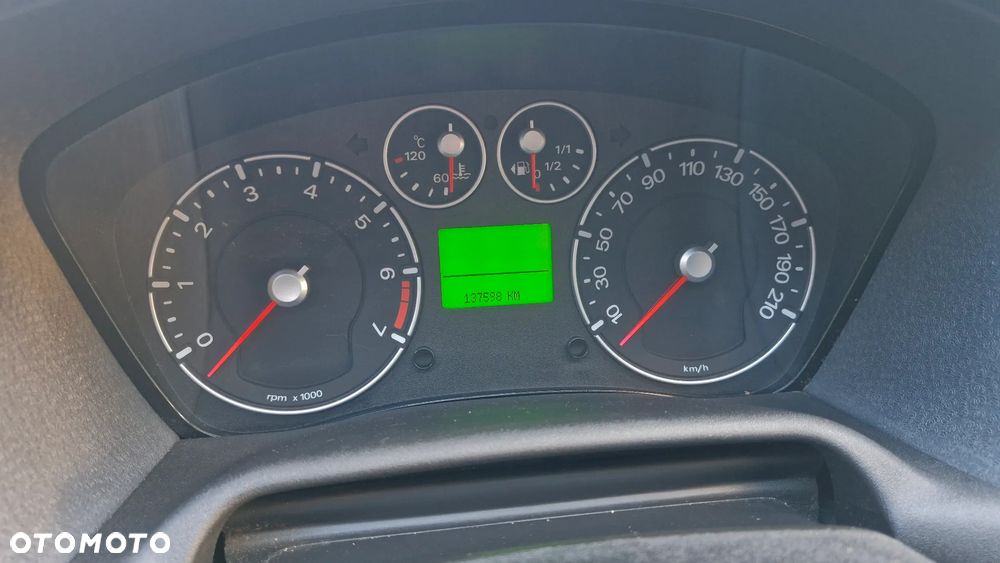 Ford Fusion 1.6 Trend - 11