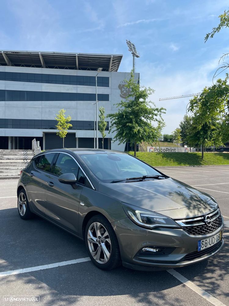 Opel Astra 1.6 CDTI Dynamic Sport - 2