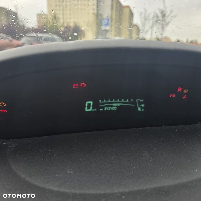 Toyota Yaris 1.0 Luna A/C - 6