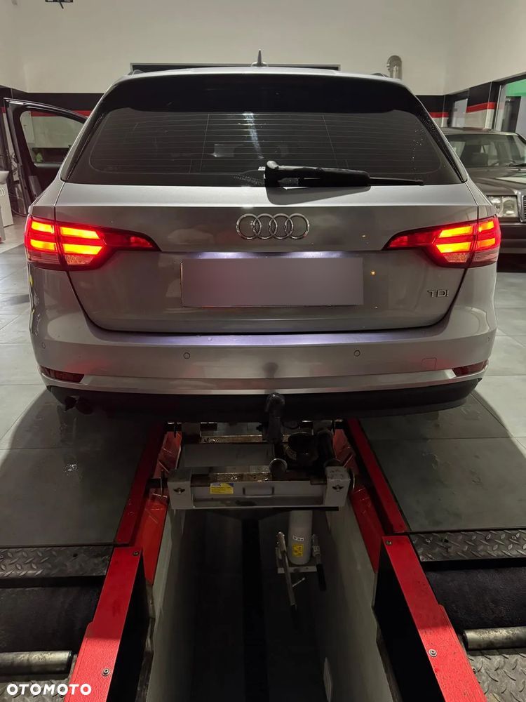 Audi A4 ver-avant-2-0-tdi-dpf-s-line-sportpaket - 19