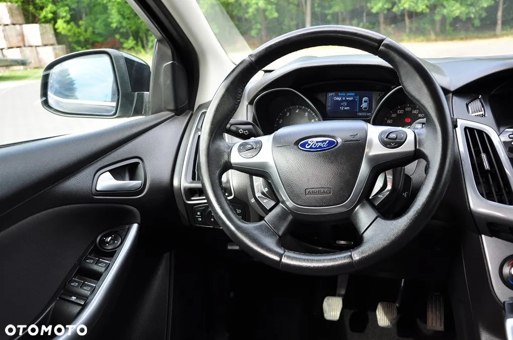 Ford Focus 1.6 EcoBoost Titanium - 31
