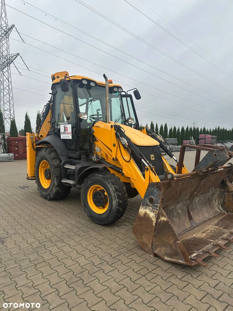 JCB 3CX / 3000 mtg / R.2018/TORQUELOCK - 11