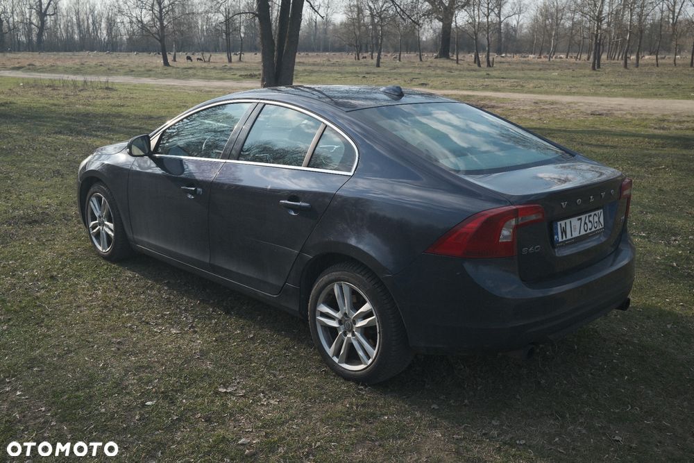 Volvo S60 2.5 T5 - 4