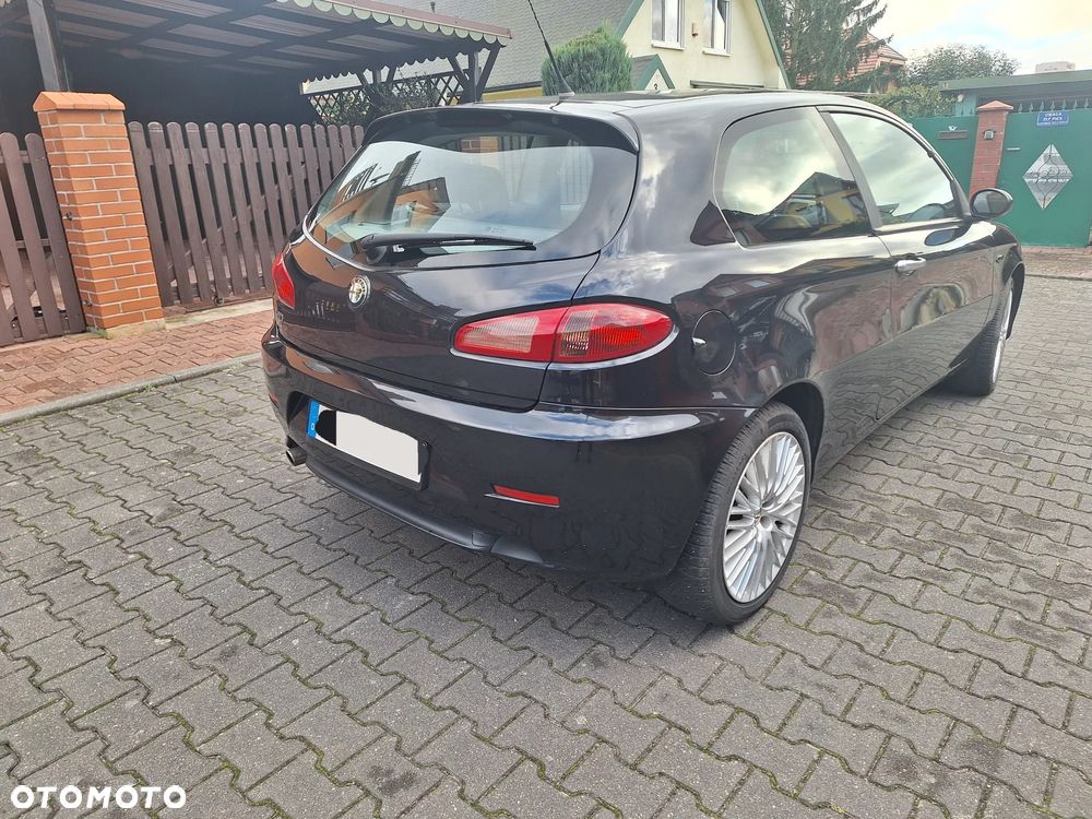 Alfa Romeo 147 - 7