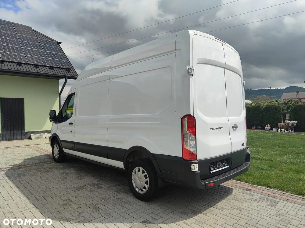 Ford Transit - 13