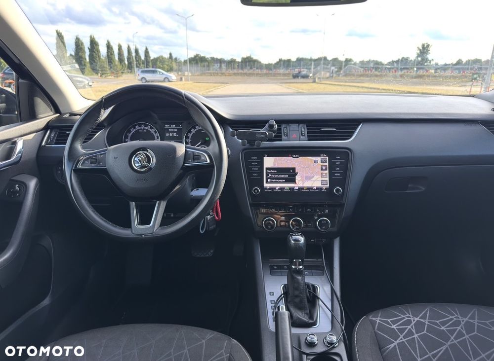 Skoda Octavia 2.0 TDI Ambition DSG - 6