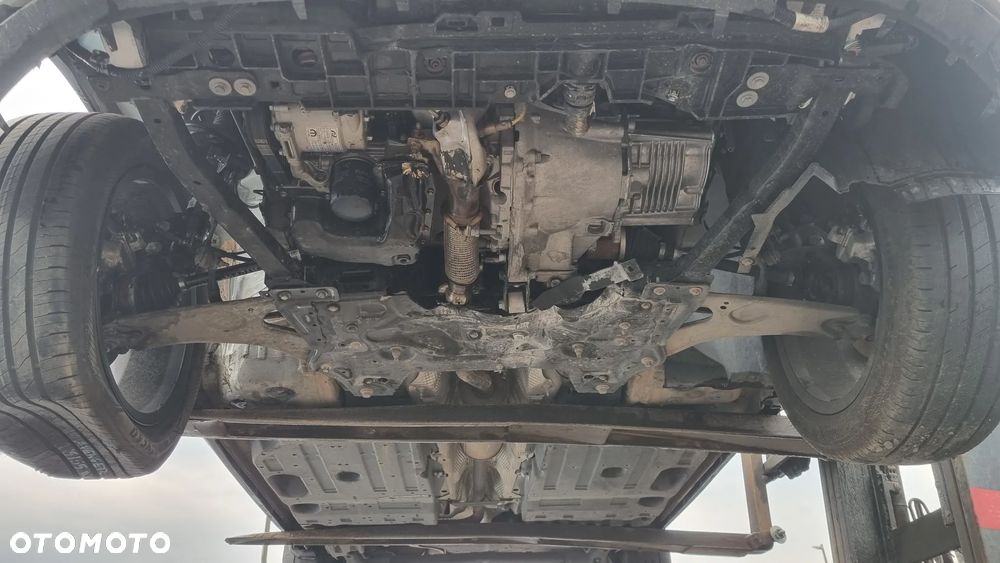 Jeep Avenger 1.2 GSE T3 Turbo-Benzin GDI Summit - 40