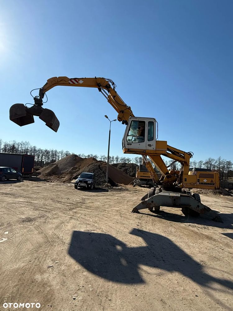 Liebherr 904 - 2