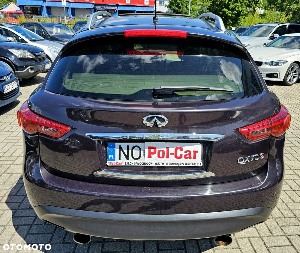 Infiniti QX70 - 8