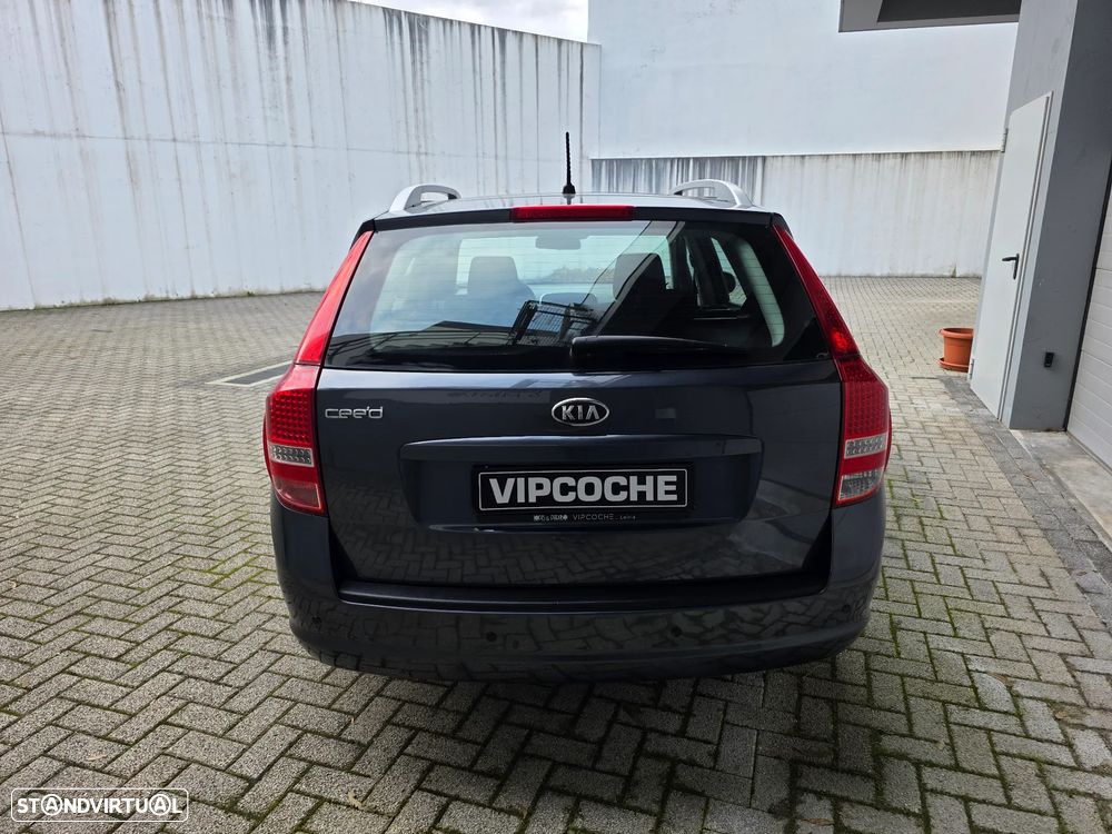 Kia Ceed SW 1.4 CVVT LX ISG - 35