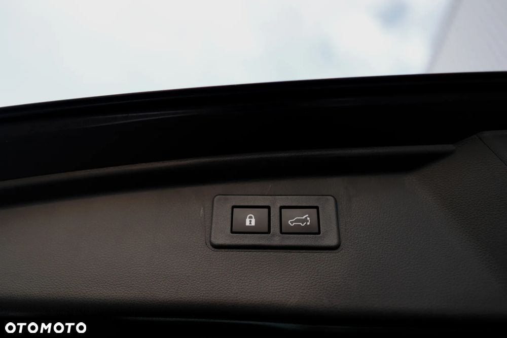 Subaru Outback - 36