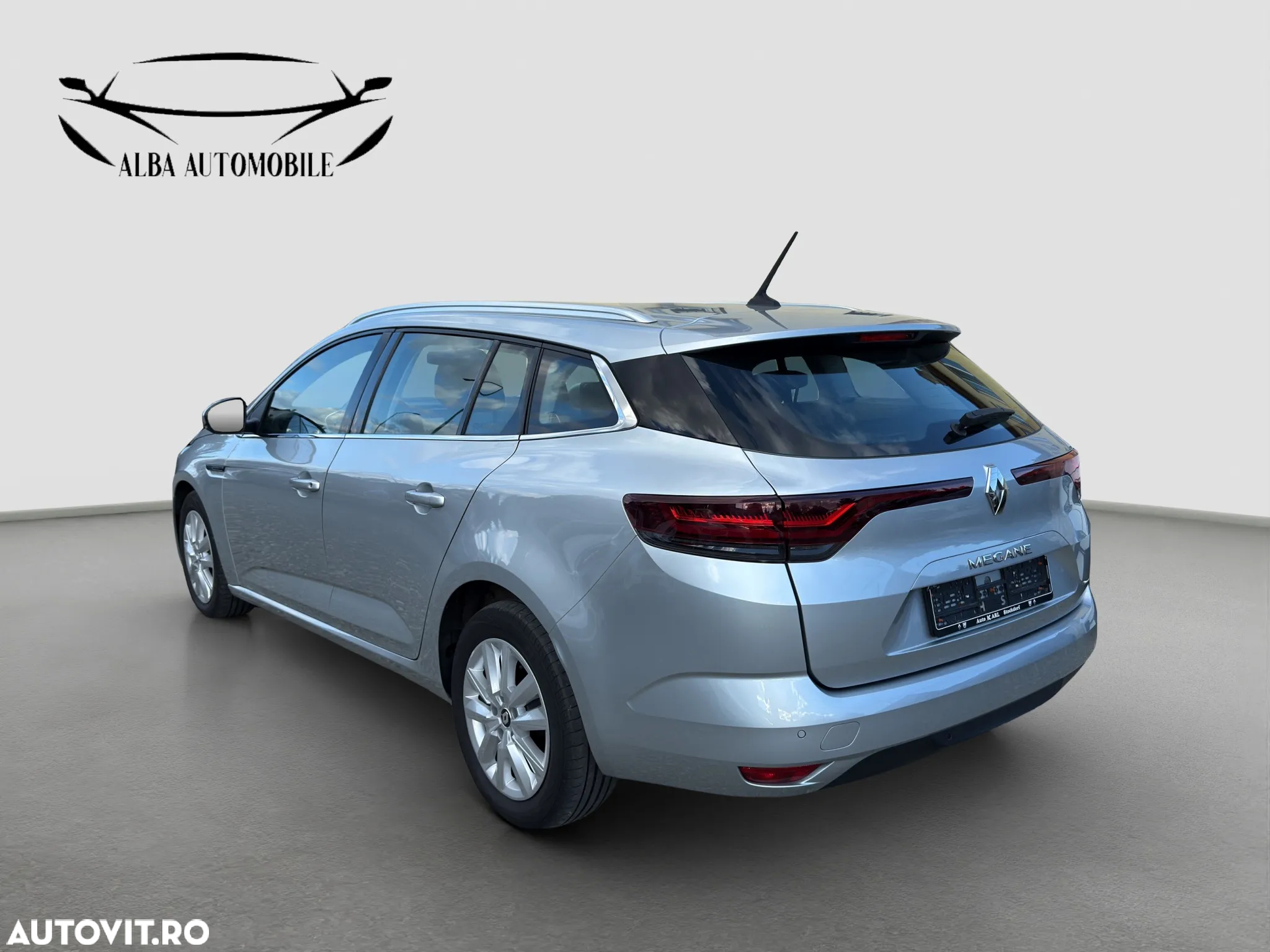 Renault Megane Grandtour BLUE dCi 115 BUSINESS EDITION - 4