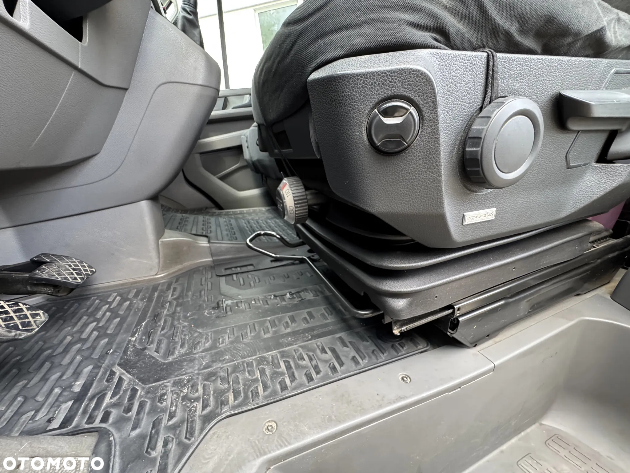 Volkswagen CRAFTER - 9