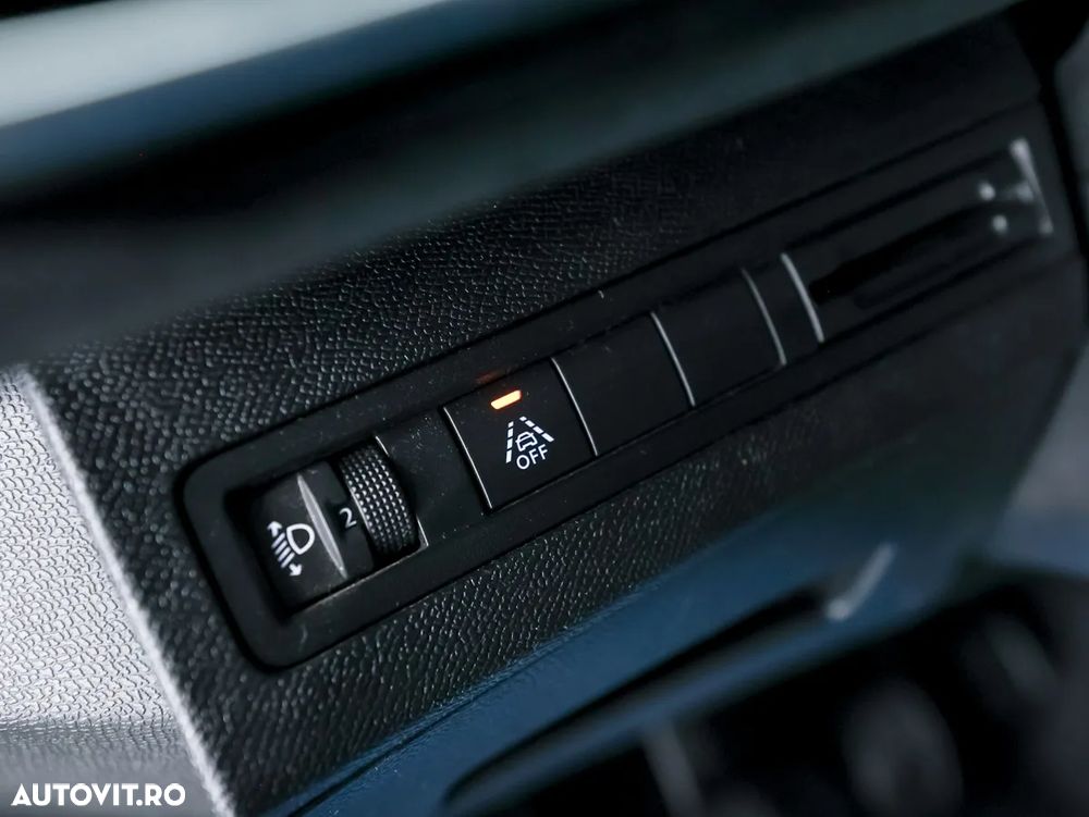 Peugeot 3008 1.5 BlueHDI S&S Active - 25