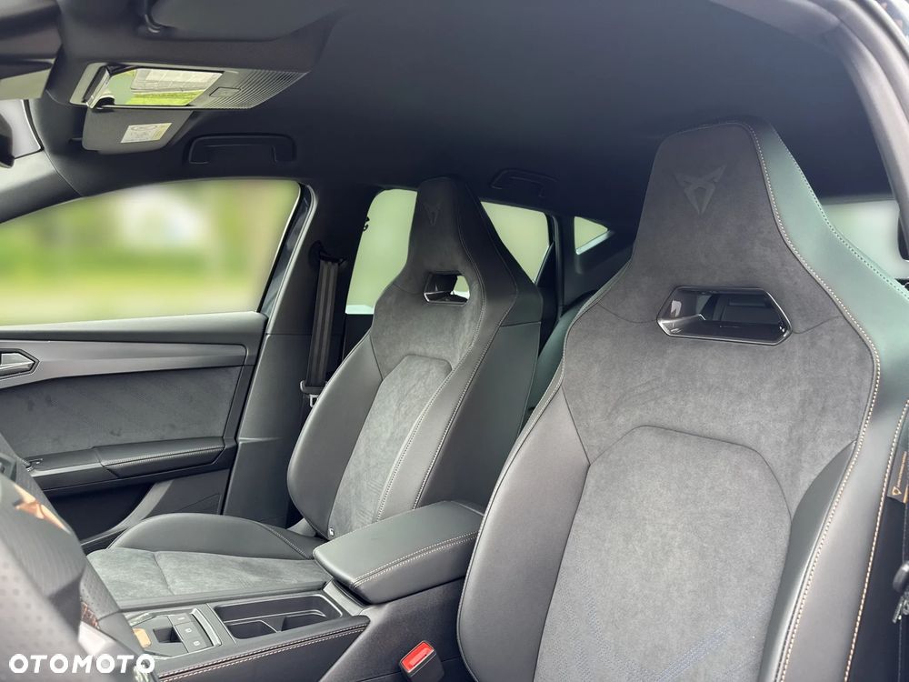 Cupra Leon 1.5 eTSI DSG - 11