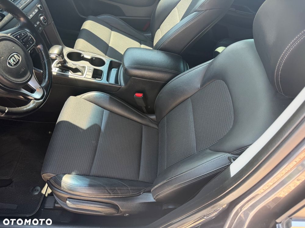 Kia Sportage - 12