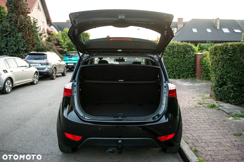 Hyundai ix20 1.6 Premium blue - 14