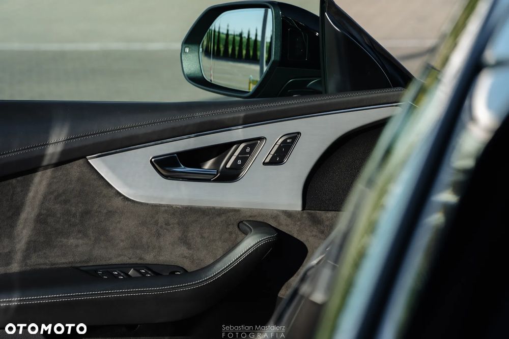Audi SQ8 - 26