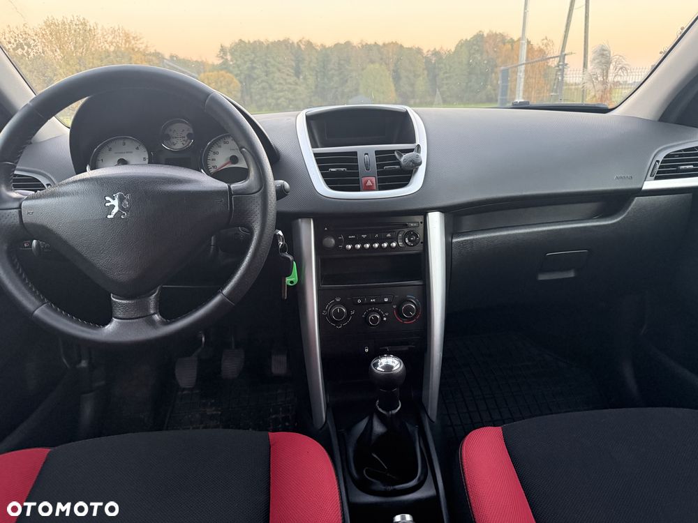 Peugeot 207 - 5