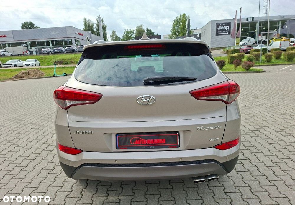 Hyundai Tucson - 11