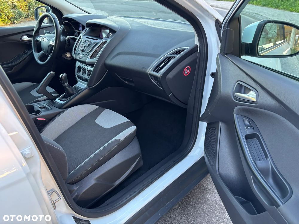 Ford Focus 1.0 EcoBoost Start-Stopp-System Ambiente - 15