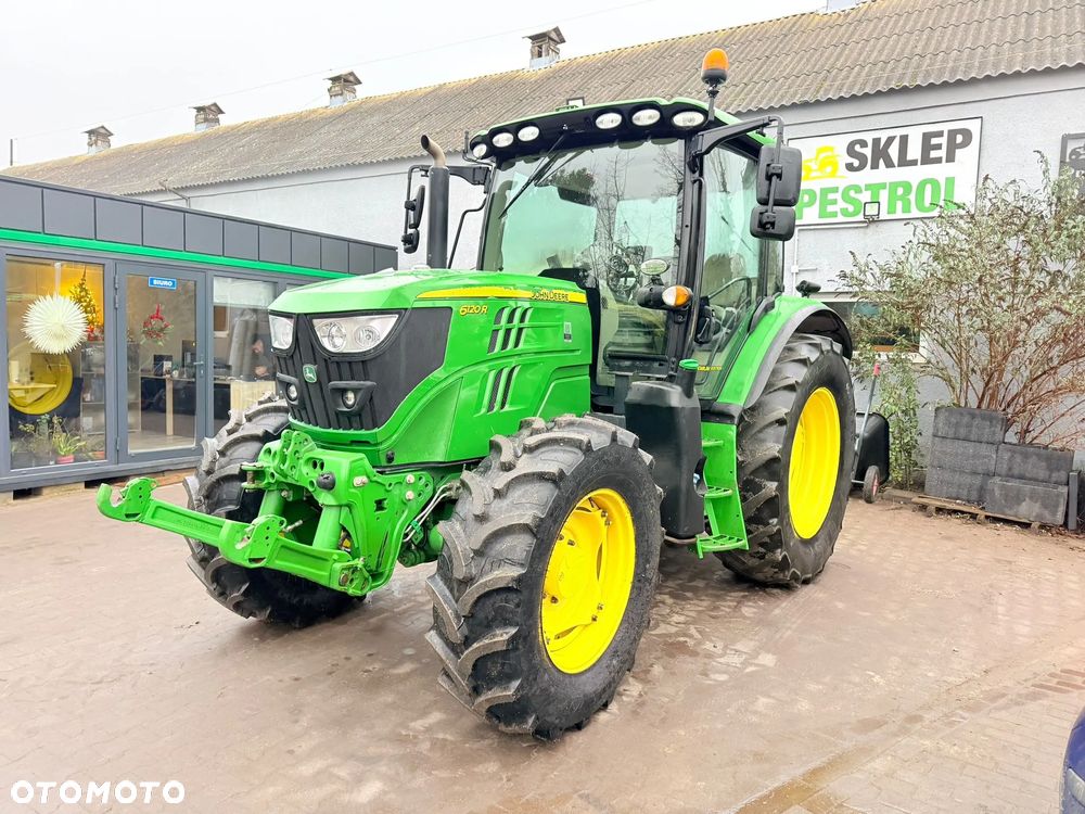 John Deere 6120R - 8