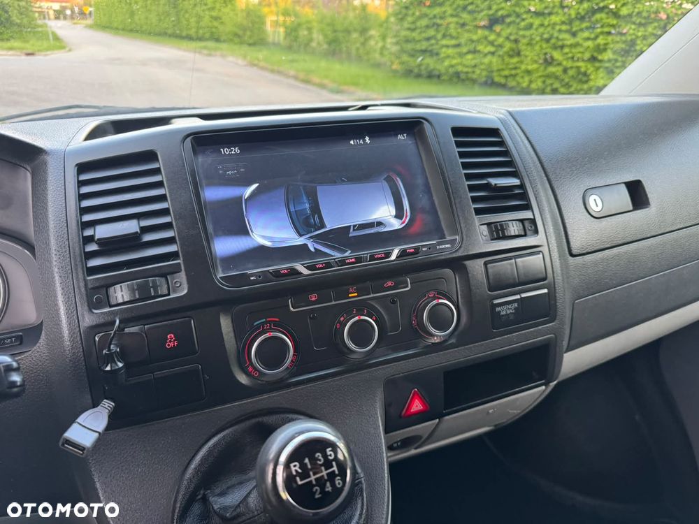 Volkswagen TRANSPORTER L2H1 LIFT Długi Klima Duże Radio Tempomat Furgon 3os. Rury - 25