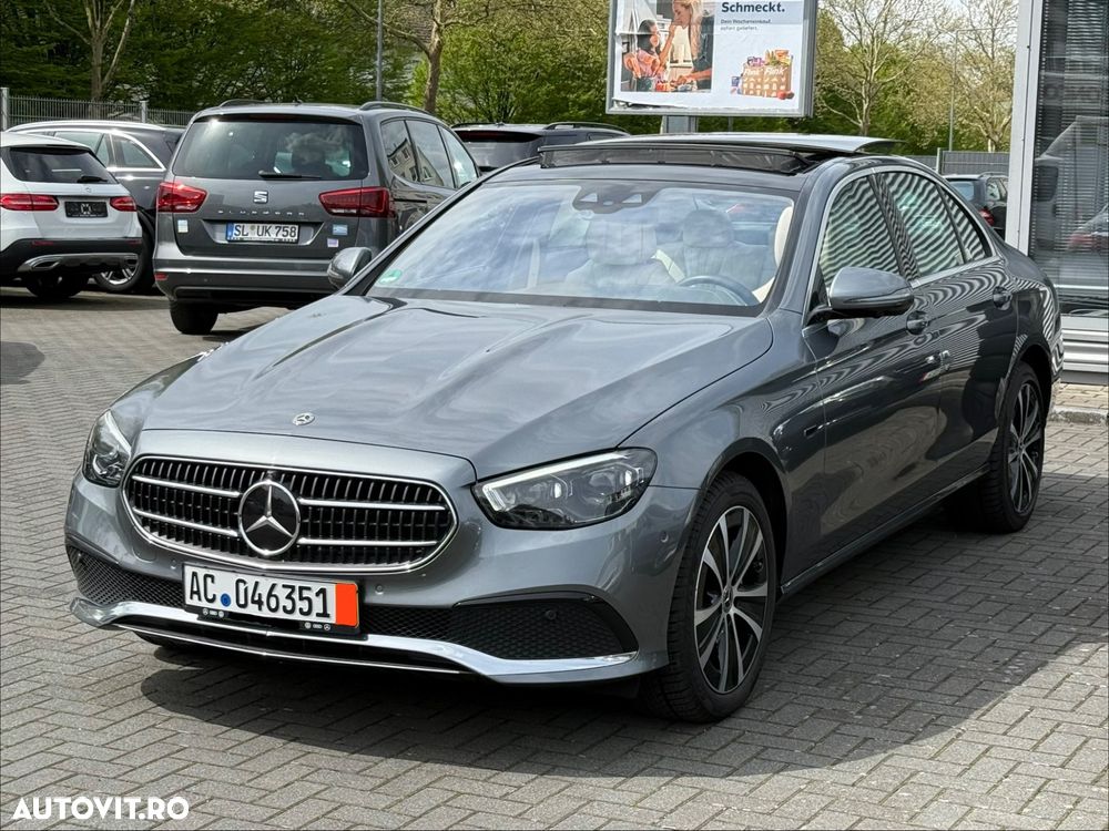Mercedes-Benz E 220 d 4Matic 9G-TRONIC Avantgarde - 9