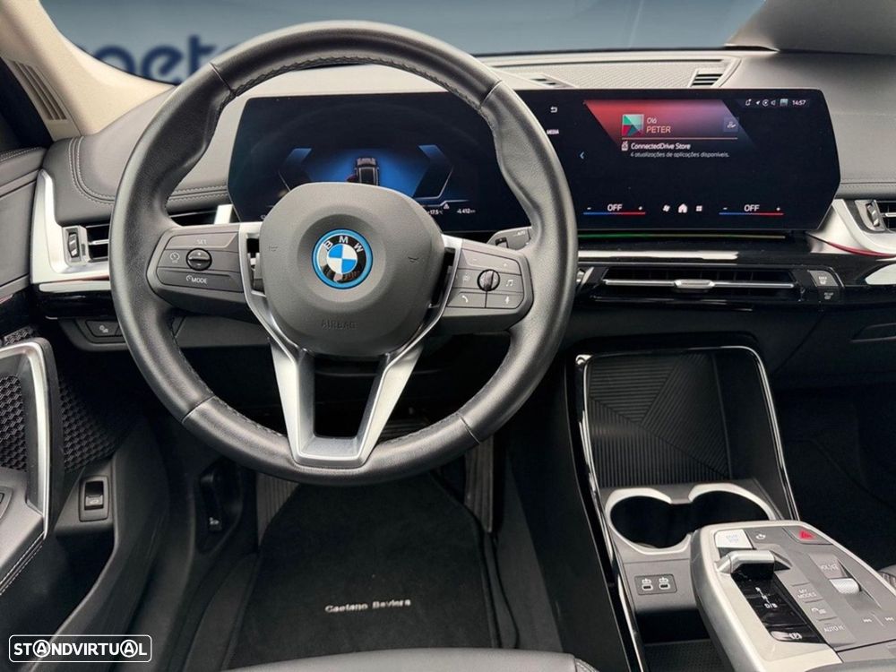 BMW iX1 eDrive20 xLine - 12