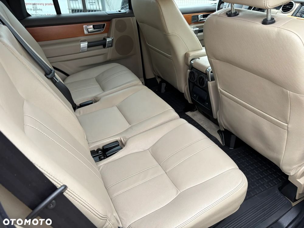 Land Rover Discovery IV 3.0 SD V6 HSE - 28