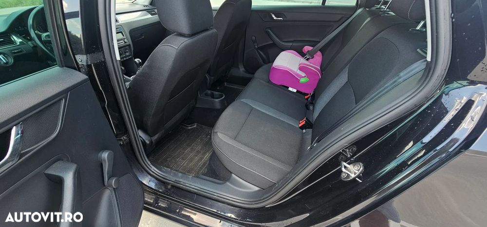 Skoda RAPID 1.2 TSI Ambition - 7