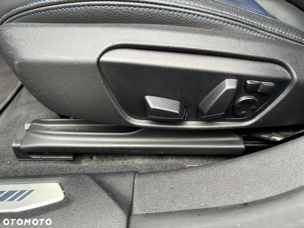 BMW Seria 2 218i M Sport - 16