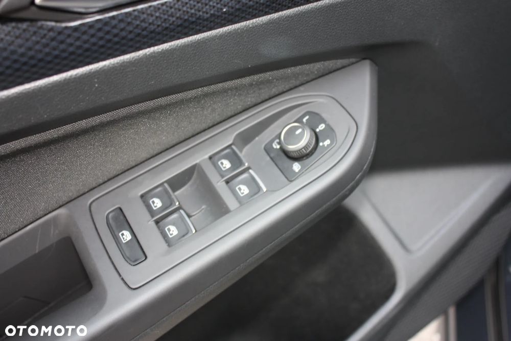 Volkswagen Golf 1.5 TSI OPF Style - 19